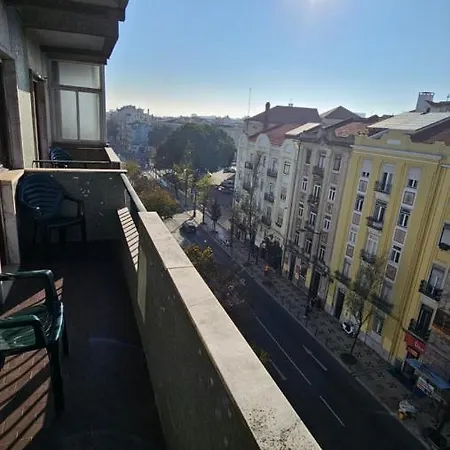 Single Or Double With Balcony Close To Alameda Metro! Quarto em Acomodações Particulares Lisboa